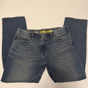 Lee Extreme Motion Straight Tapered Leg Light Blue Denim 34x29